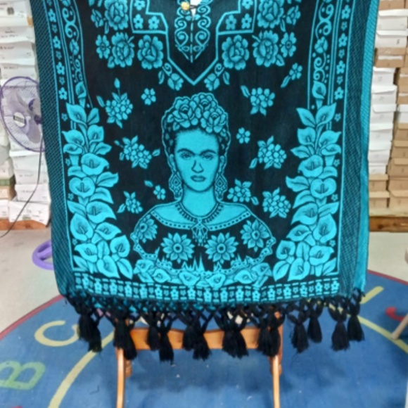 Woman wool and cotton coats - Picture 15 of 16